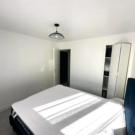 Apartament Calme Antony, Terrasse, Vue Jardin, Proche Paris Et Orly