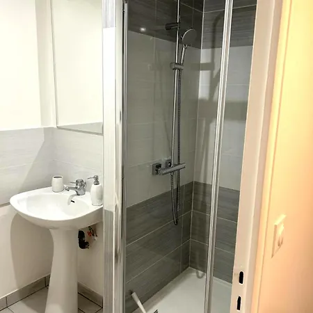 Apartament Calme Antony, Terrasse, Vue Jardin, Proche Paris Et Orly Antony